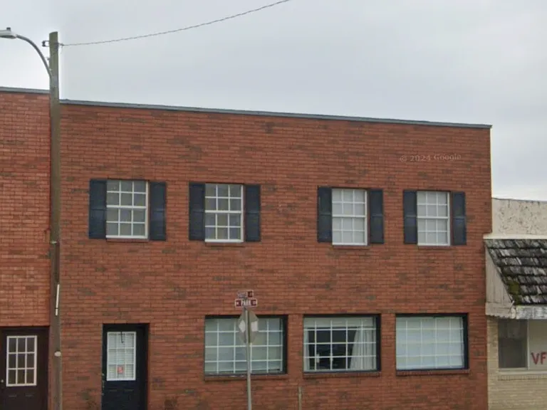 112 W Park St #2 — Photo 1