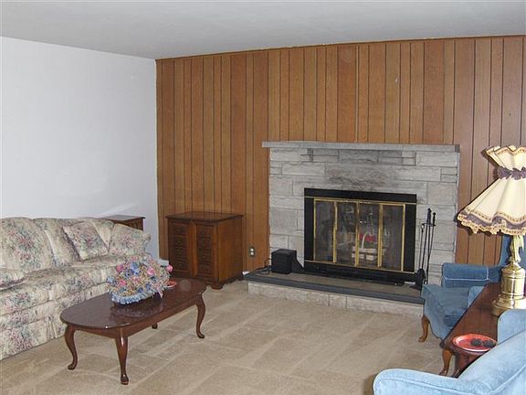 2nd image of 4500 Hannah Dr
