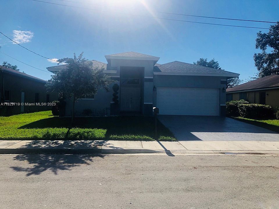 1st image of 610 NW 29th Ter