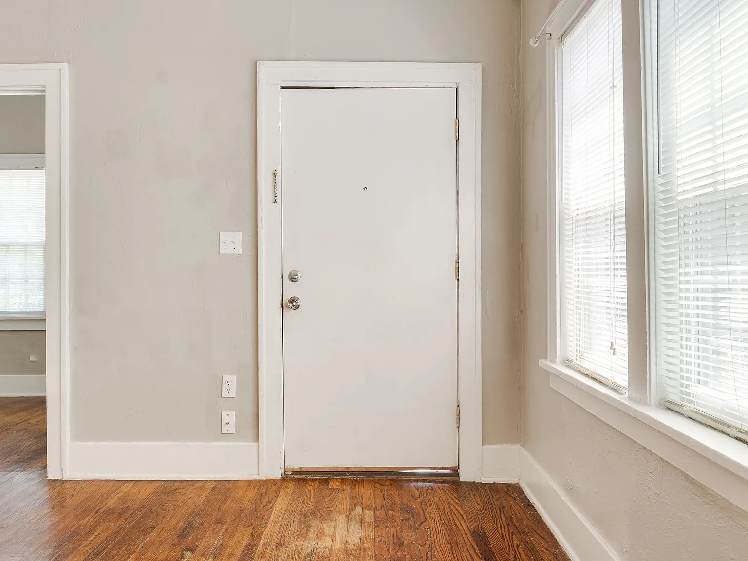 1 bed, 764 sqft, $1,195 — Photo 3