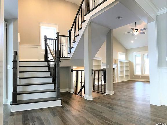 3rd image of 5535 Meadowglen Dr
