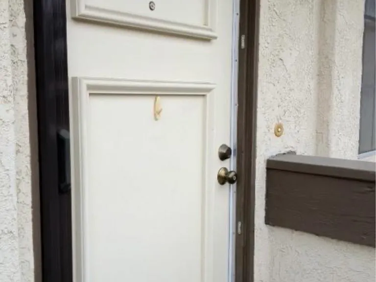 23242 La Mar #B — Photo 1