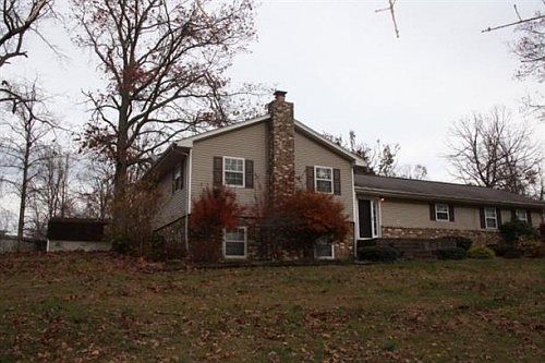 2nd image of 454 Idlewild Dr