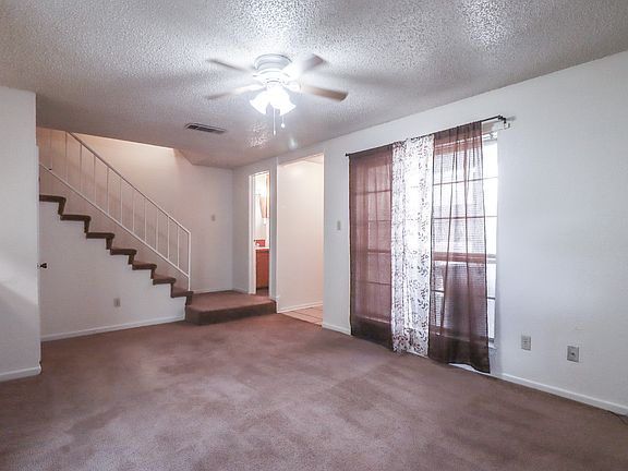4th image of 1105D Covey Ln