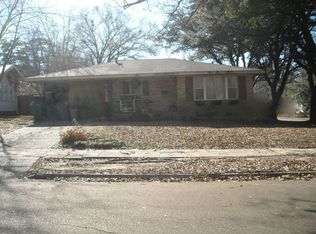 1119 Combs St, El Dorado, AR 71730