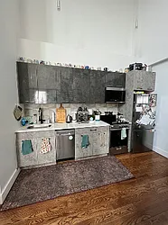 Rented by Loom Capital Group Inc.