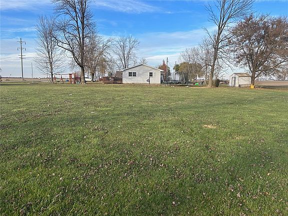 12232 N 100th St, Casey, IL 62420 | MLS #6230274 | Zillow