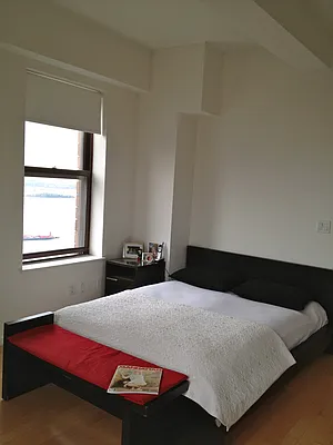 Rented by New York Residence | media 73