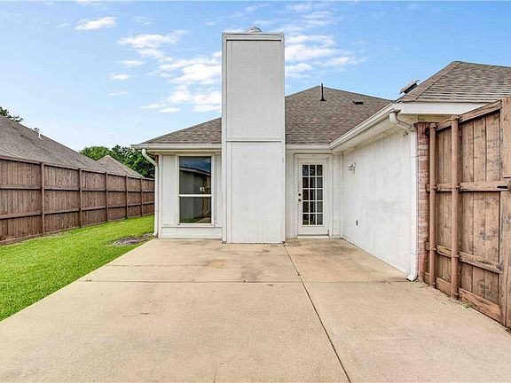 5th image of 2810 Kingswood Dr