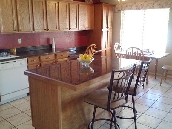 5th image of 1006 N Somerset