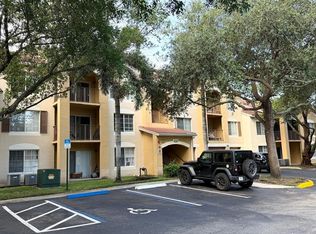 4220 San Marino Blvd APT 303, West Palm Beach, FL 33409