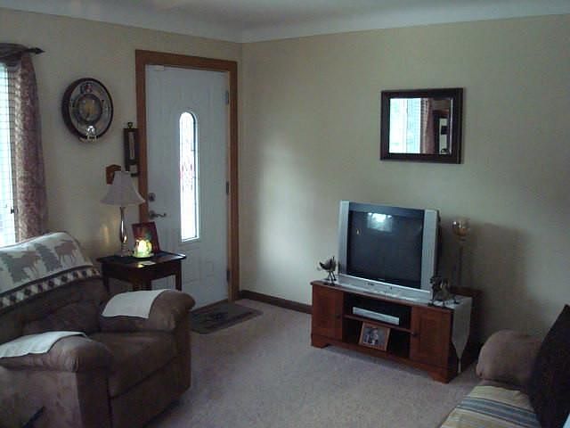 2nd image of 1733 Marne Ave