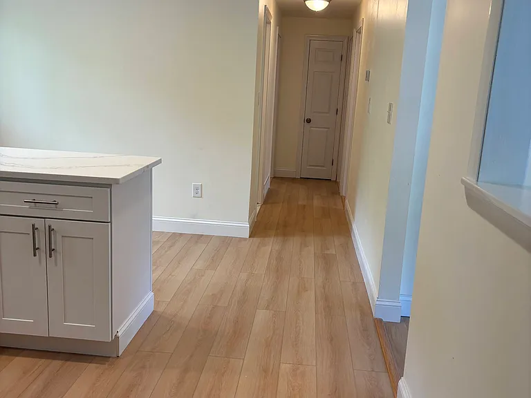 73 Gillis St — Photo 2