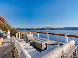 720 Oak Point Dr, Gravois Mills, MO 65037