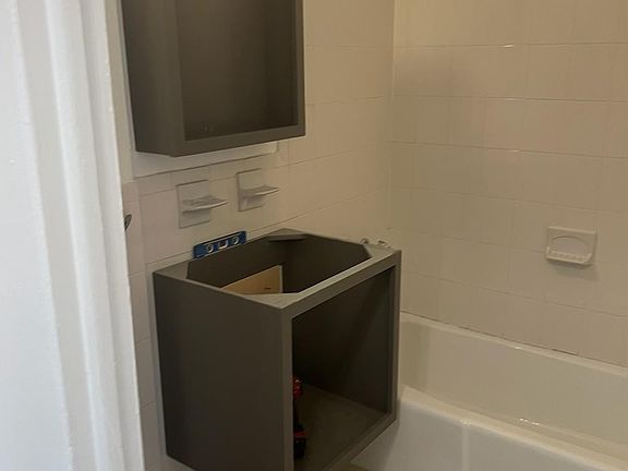 4th image of 33 Fero St #2AF