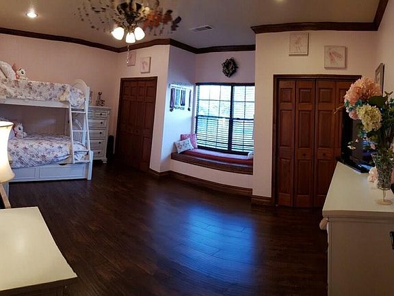 4th image of 1204 Sharondale Dr