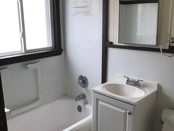 4th image of 31506 Allegan Ct