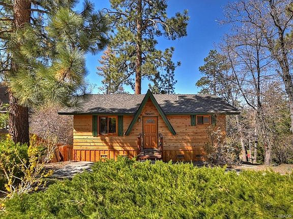 2nd image of 652 Menlo Dr
