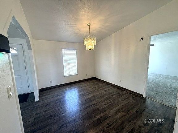 3rd image of 439 Jasper Dr