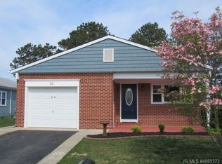 33 Buena Visa Dr, Toms River, NJ 08757