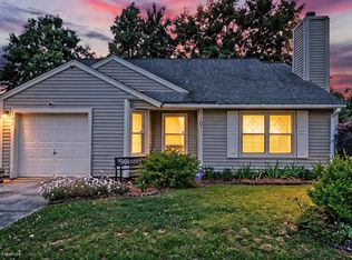 101 Coventry Rd, Summerville, SC 29486