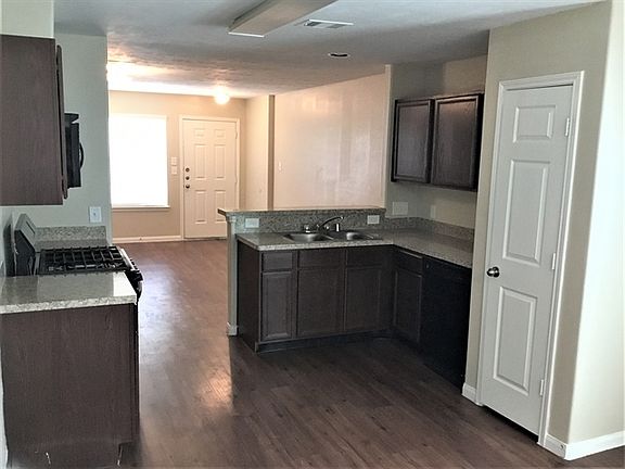 4th image of 22346 Queenbury Hills Dr