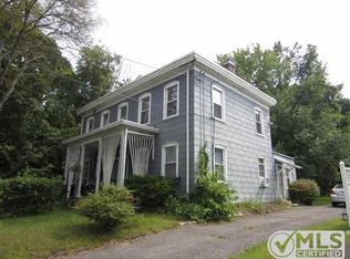 79 James St, Rosendale, NY 12472