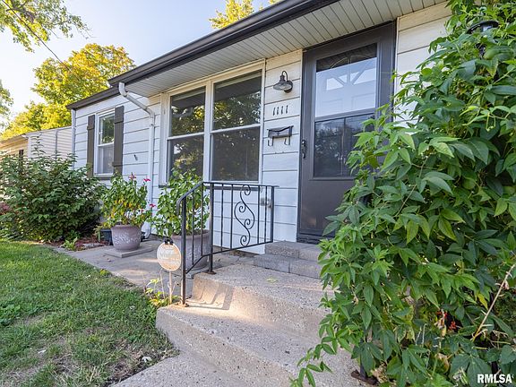 4th image of 1111 E Gift Ave