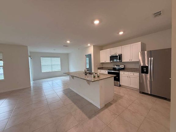 3rd image of 1344 Sugarwood St
