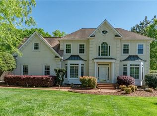 3605 Timberoak Dr, Greensboro, NC 27410