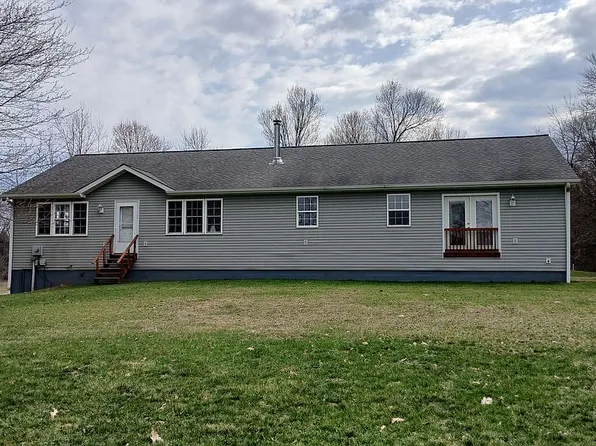4153 State Route 18, Wampum, PA 16157