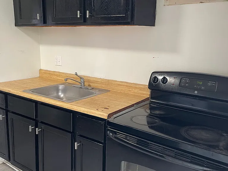 1269 Farley Dr #1269 — Photo 3
