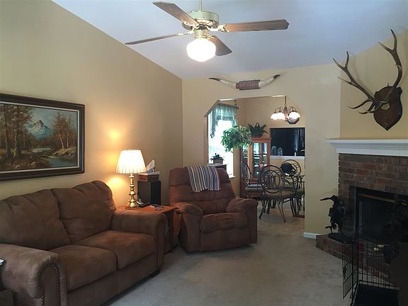 2nd image of 468 Richview Park Cir E #A