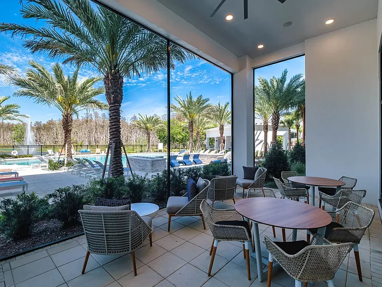 Altis Grand Suncoast Apartments — Photo 44