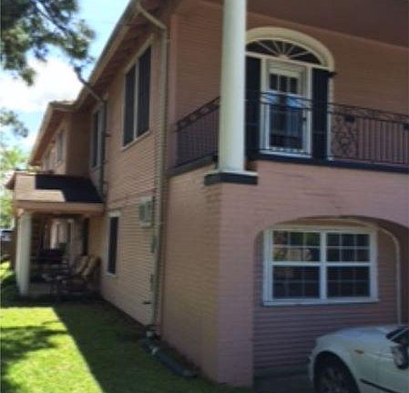 2nd image of 3000 Serantine St #3000SERA