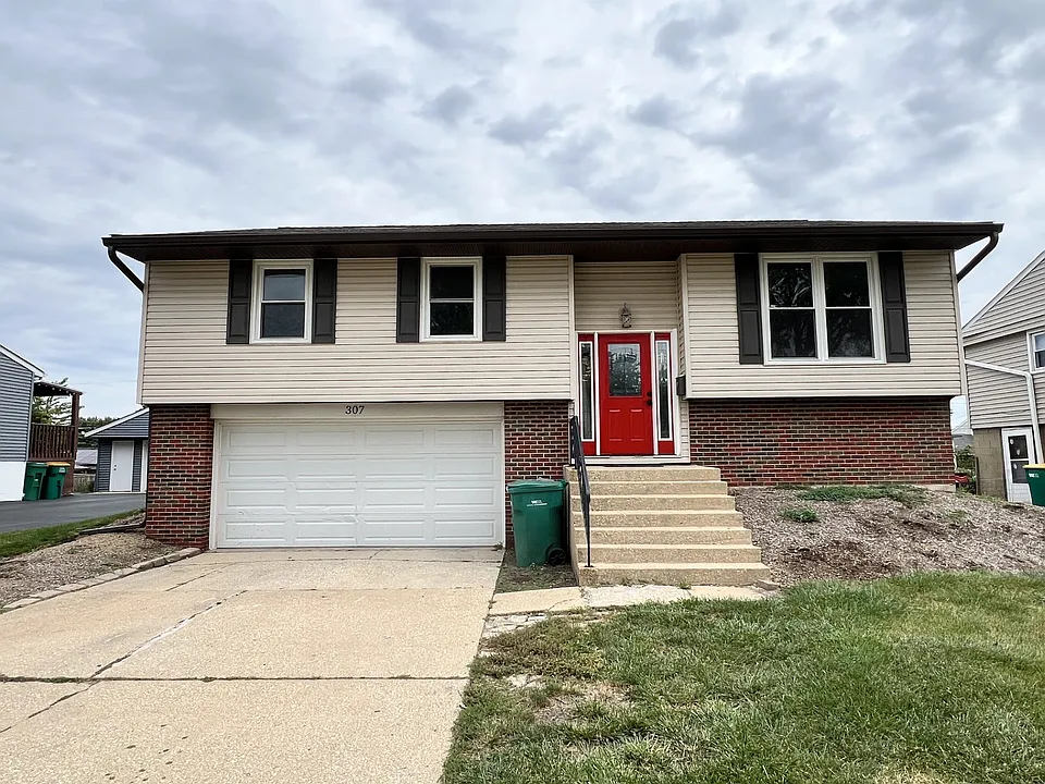 307 Hickory Ave