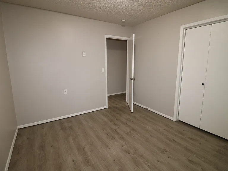 23053 Main St #13 — Photo 7