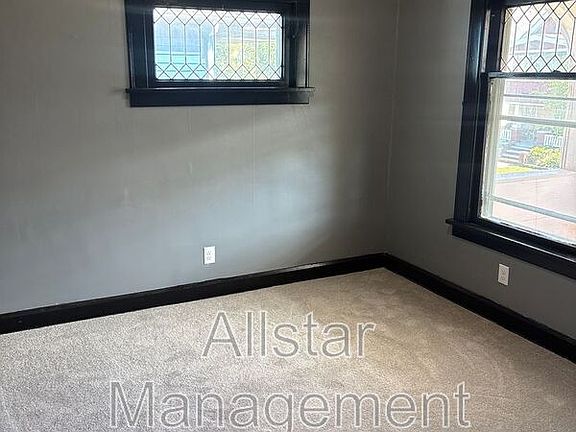 3rd image of 11909 Parkhill Ave #Up