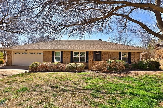 1st image of 2709 Darrell Dr