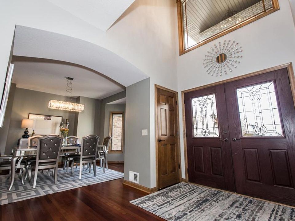1st image of 3030 Aspen Lake Dr NE