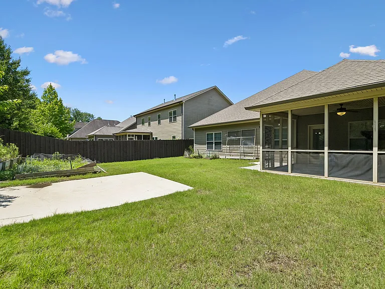 5425 Bungalow Cir — Photo 43