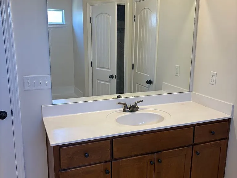 1057 Kentshire Cv — Photo 11