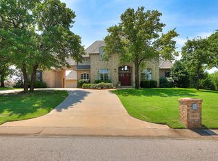 2552 Crestwood Dr, Edmond, OK 73034