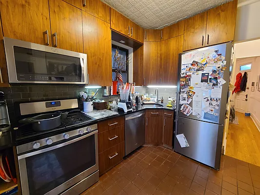 Rented by Ideal Properties Group | media 8