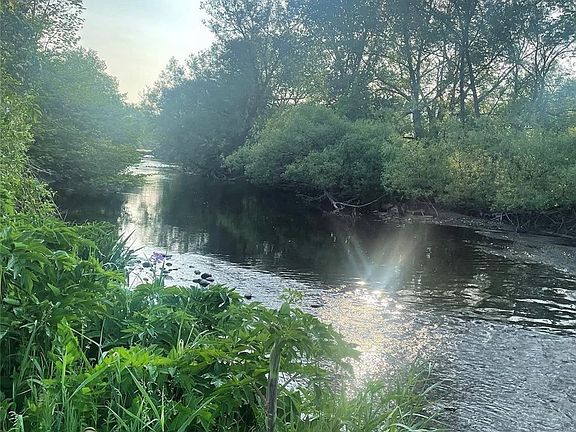 3rd image of 1338 River Rd