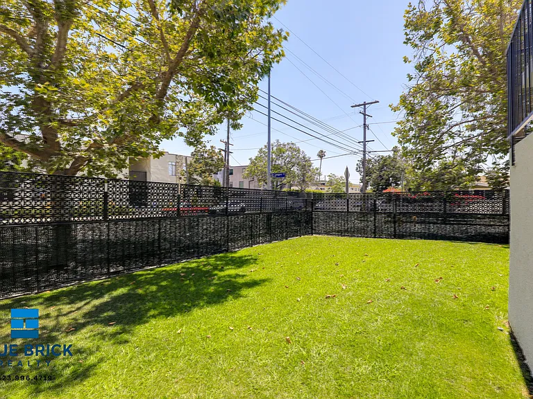 1405 N Normandie Ave #108 — Photo 17