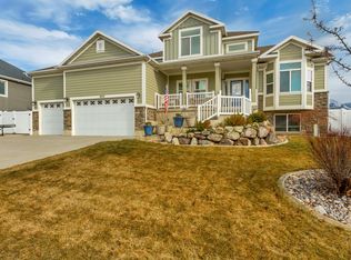 3232 N Redtail Way, Layton, UT 84040