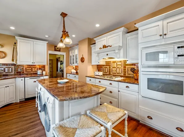 31 Surry Rd Unit 31, Arlington, MA 02476