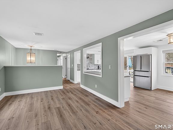 2nd image of 258 Nut Plains Road