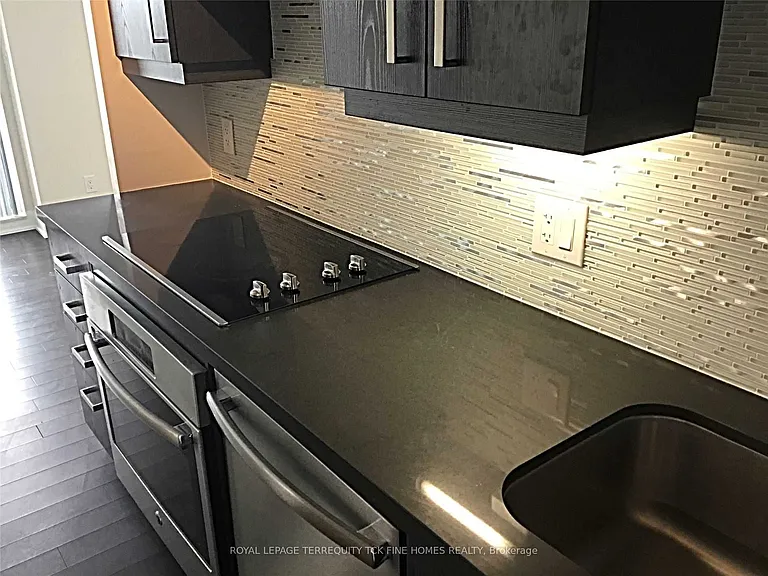 28 Uptown Dr #522 — Photo 28